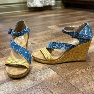 Toms Wedge Sandals